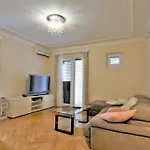 Apartment Glomazic