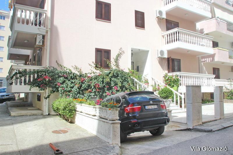 Apartment Glomazic Budva
