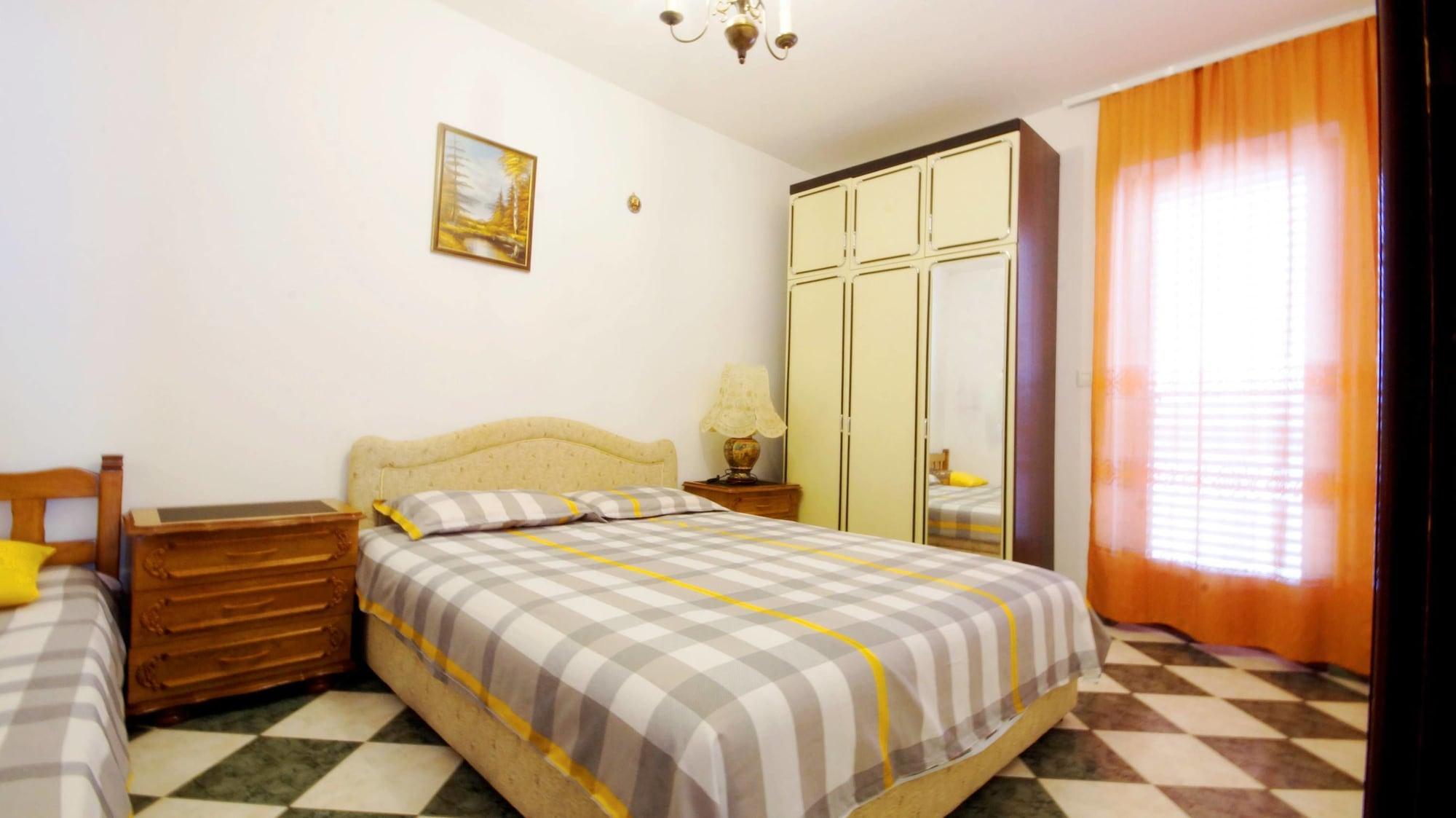 Apartment Glomazic